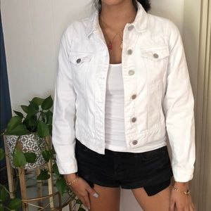 TOPSHOP WHITE DENIM JACKET